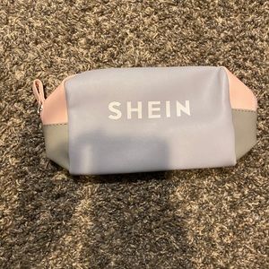 Makeup pouch